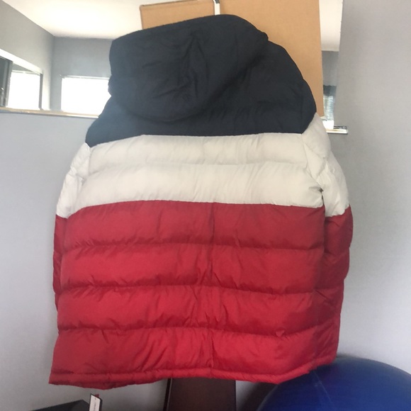 Tommy Hilfiger puffer water resistant jacket - Picture 3 of 3